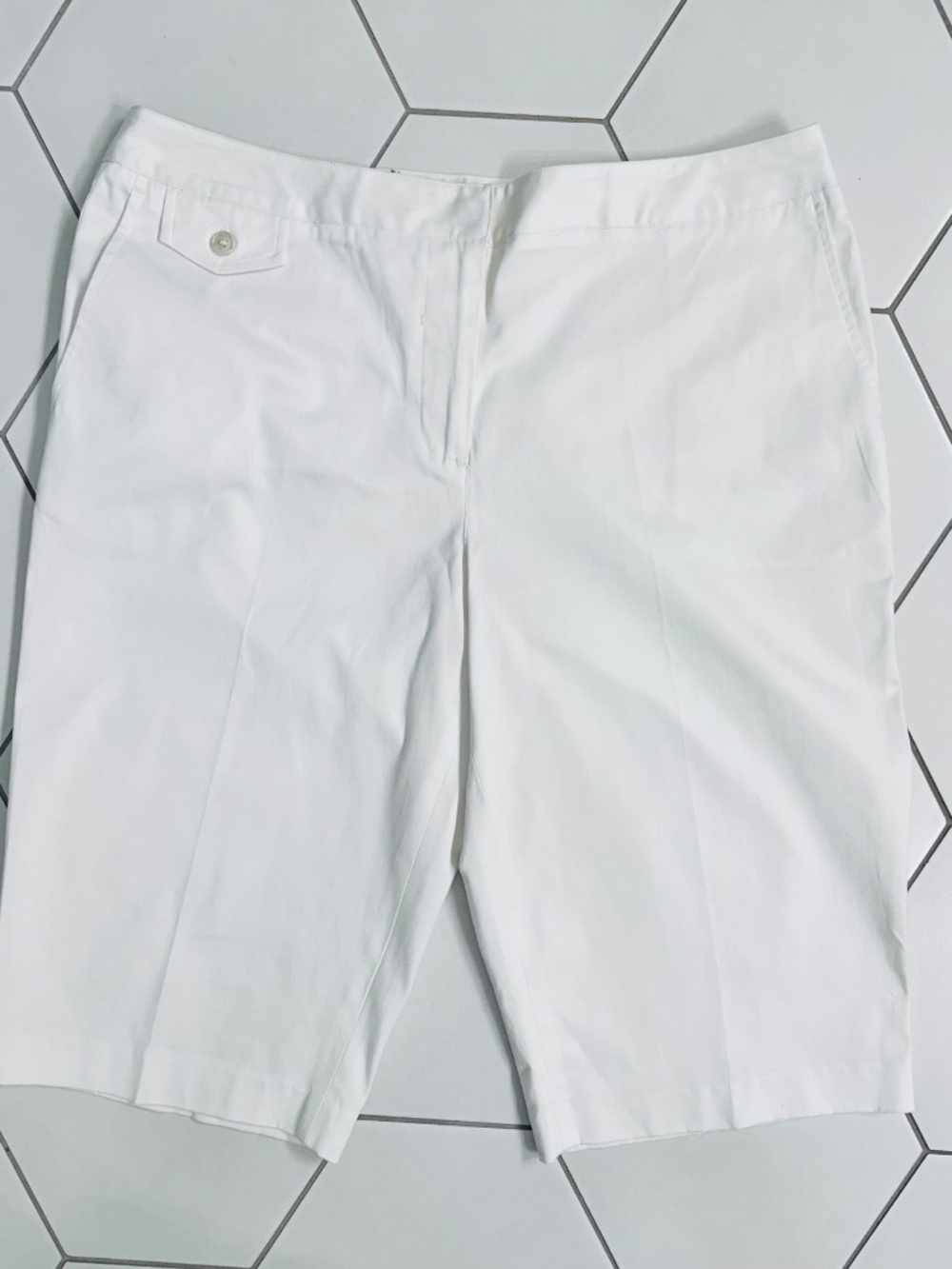 Madison Bermuda Shorts, White, 14” Inseam, Size 14
